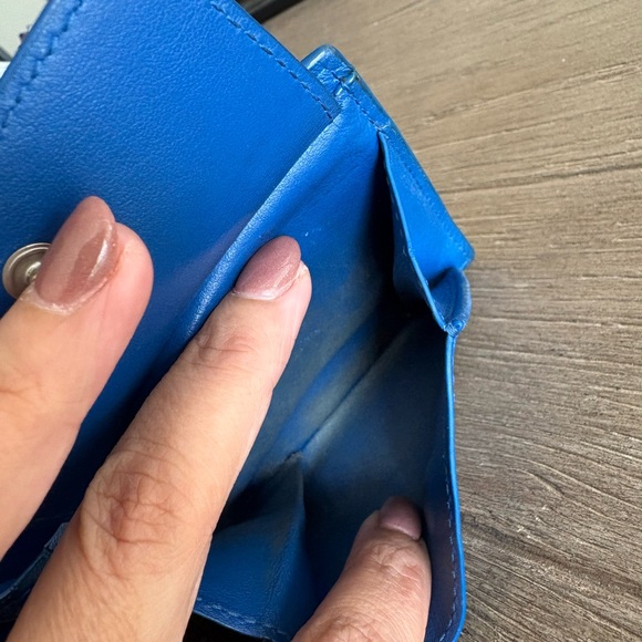 Bottega Veneta Blue Intrecciato Leather Wallet - Picture 11 of 12